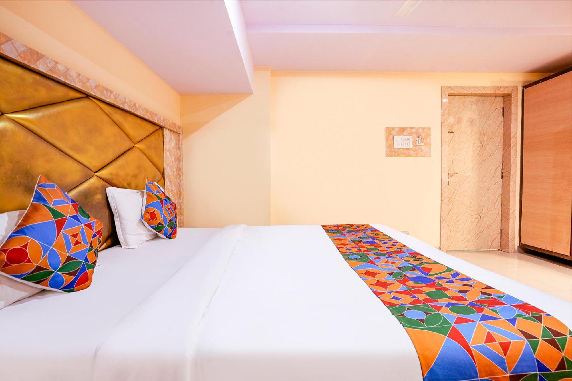 Hotel Fabhotel Everest Vashi